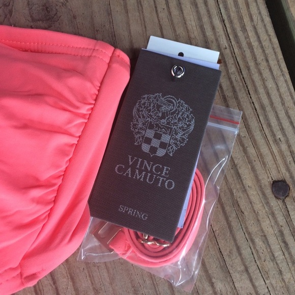 NWT Vince Camuto Pink Bikini Top - Picture 4 of 4